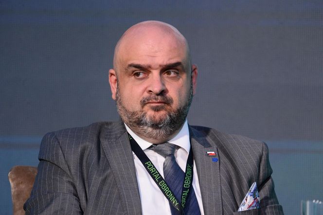Odporność infrastruktury krytycznej w obliczu zagrożeń hybrydowych i konwencjonalnych