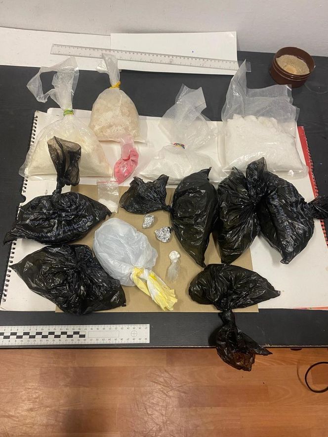 KOŁOBRZEG: 1,6 kg narkotyków w rękach policji