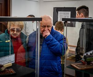 Miniaturowe lokomotywy, wagony i parowozy. Wyjątkowa wystawa Kolej w miniaturze zachwyca