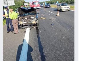 Wypadek na autostradzie A4 w Mysłowicach. Zderzenie osobówki i ciężarówki. Potężne utrudnienia w stronę Krakowa