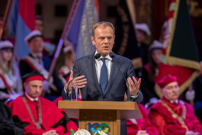 Tusk ruszył w Polskę