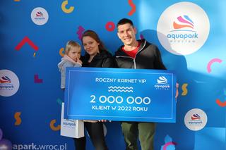 Gdy pan Adam podszedł do kasy, rozległ się alarm. Tego się nie spodziewał 