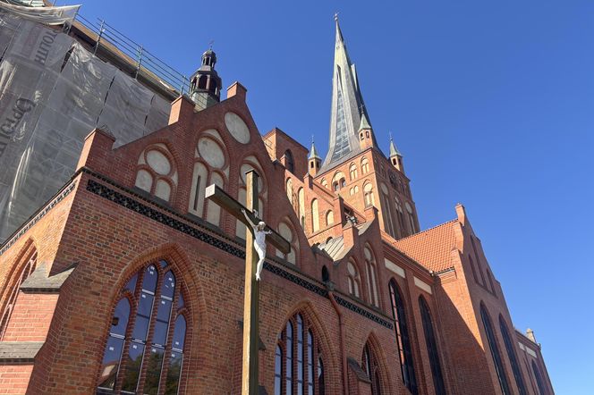 Szczecin. Katedra św. Jakuba z atrakcjami w czasie wakacji