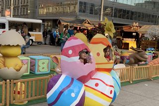 Odwiedziliśmy katowicki Jarmark Wielkanocny. Świąteczna atmosfera, kramiki i karuzele