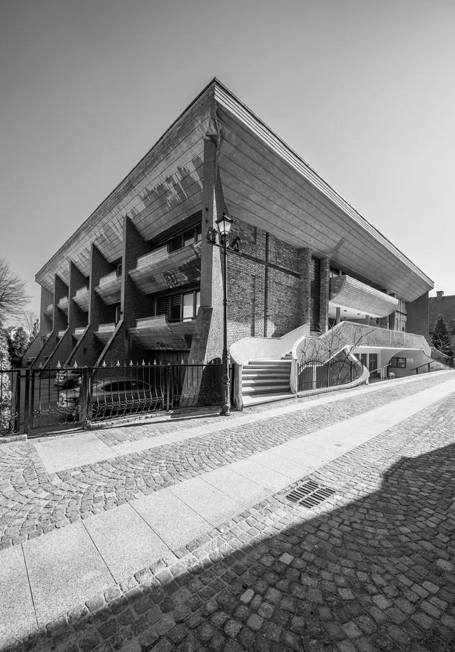 Dom parafialny im. Jana Pawła II przy parafii Wniebowzięcia Najświętszej Maryi Panny 2