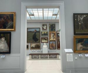 Pałac w Rogalinie zachwyca turystów. Znajduje się 20 kilometrów od Poznania 