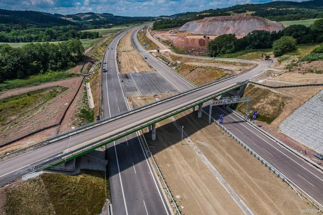 Odcinek Bolków – Kamienna Góra liczy w sumie nieco ponad 16 kilometrów długości. W dłuższym tunelu będzie odcinkowy pomiar prędkości