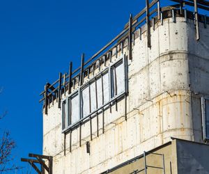 Nadbudowa kamienicy na Gocławku w Warszawie