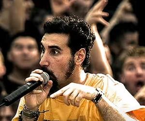 Serj Tankian gorzko o procesie promocji albumu Toxicity: Ku**wsko stresujące