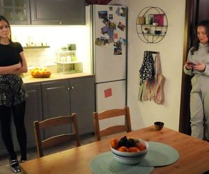 Barwy szczęścia odc. 3198. Oliwka (Wiktoria Gąsiewska), Madzia (Natalia Sierzputowska)