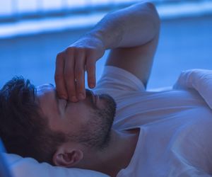 Jedz ten owoc godzinę przed snem. Zapomnisz o problemach z zasypianiem