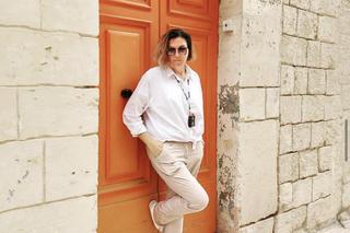 Gwiazdy galerię z siostrą Macieja Kurzajewskiego, Małgorzata Kurzajewska-Zarinah. 