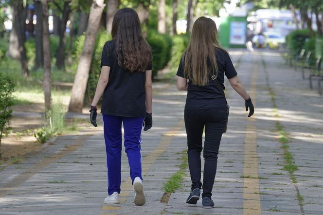 Łódź: Nastolatki ukradły ZNAKI Z BUDOWY. Za głupi wybryk poniosą SUROWE konsekwencje