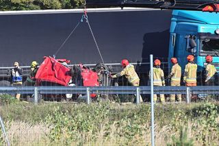 Ciężarówka zmiażdżyła auto nauki jazdy