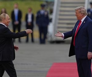 Kosmiczne plotki o Putinie! Miał egzoszkielet i platformy