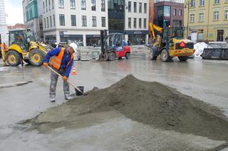 Stary Rynek w Bydgoszczy pięknieje w oczach. Zaglądamy na plac budowy! [ZDJĘCIA,