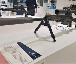 Karabin wyborowy SR-50U z tłumikiem na MSPO 2023