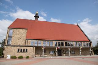 Przez proboszcza musiałam pochować męża 20 kilometrów od domu.