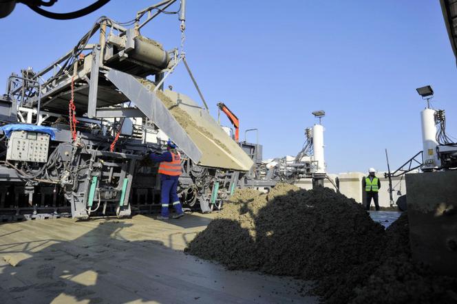 Jak powstaje nawierzchnia betonowa 