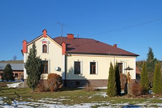 To malownicza małopolska wieś. Słynie z dzwonów poświęconych papieżowi i Maryi