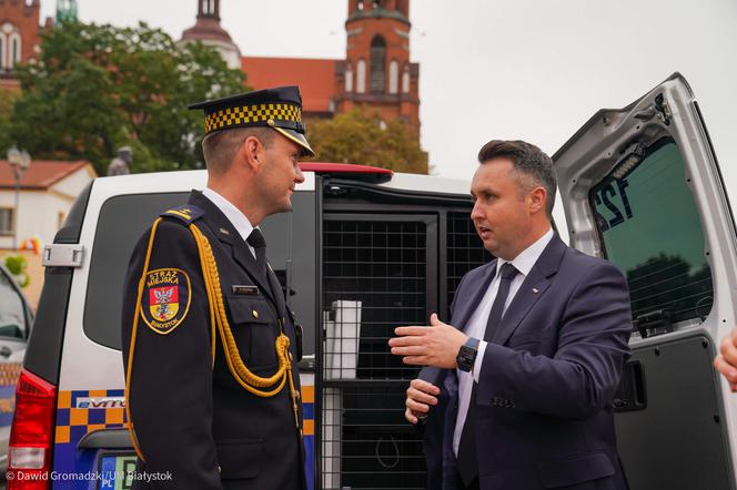 Straż Miejska w Białymstoku dostała nowoczesne samochody [ZDJĘCIA]