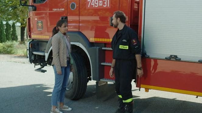 Remiza. Zawsze w akcji, odcinek 52: Magda oznajmia Robertowi, że chce wrócić do straży - ZWIASTUN