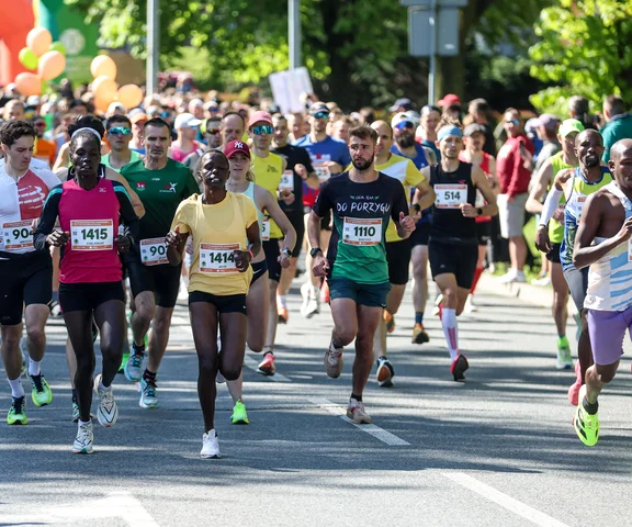 17. Półmaraton Dąbrowski. Zobaczcie zdjęcia z trasy!