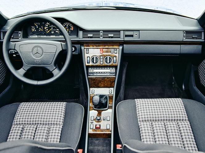 Mercedes Klasy E Cabrio
