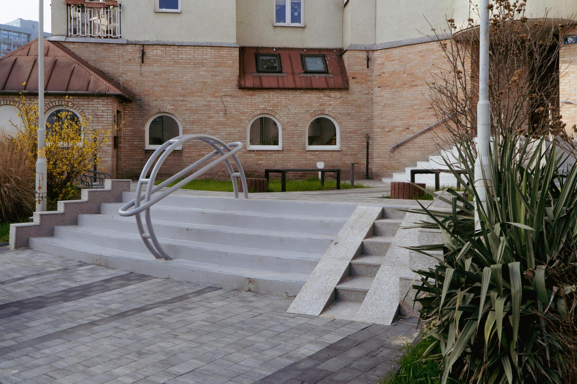 Blok-zamek w Krakowie - zdjęcia. Zobacz Wawel z wielkiej płyty