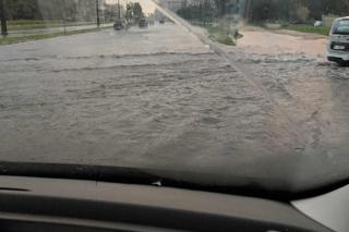  Łódź zalana po ulewie. Ulicami popłynęły strumienie wody [ZDJĘCIA]