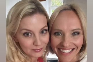 M jak miłość. Zdjęcie z planu. Jagoda (Katarzyna Kołeczek), Dorota (Iwona Rejzner) 