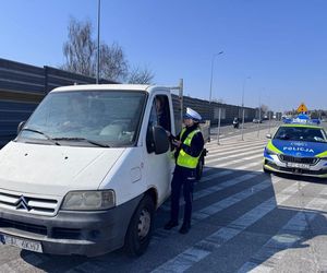 Ludzie mówią o niej droga śmierci między Bydgoszczą a Toruniem. Policjanci tylko jednego dnia ukarali ponad 100 kierowców!