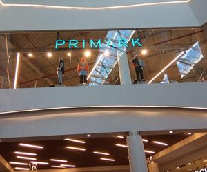 Primark we Wrocławiu oficjalnie otwarty! Kolejki do sklepu od samego rana [ZDJĘCIA]