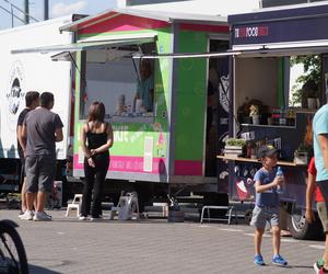 Food Truck Festivals 2023 w Bydgoszczy. Wyjątkowe restauracje zaparkowały pod Torbydem [ZDJĘCIA]