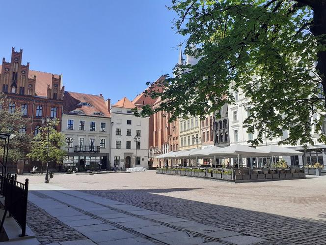 Ogródki letnie w Toruniu przygotowują się na otwarcie