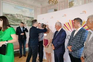 Natalia Kaczmarek otrzymała podziękowanie od Prezydenta Miasta Białegostoku