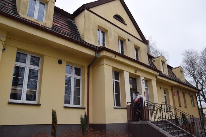 Dom do kwarantanny czeka na lokatorów! W internacie w Przygodzicach 18 osób zakończyło izolację