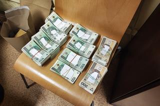 Policjanci zatrzymali 11 osób z gangu handlarzy narkotyków