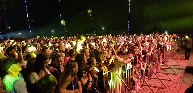 Festiwal Disco Polo w Biskupcu przyciągnął tłumy [ZDJĘCIA]