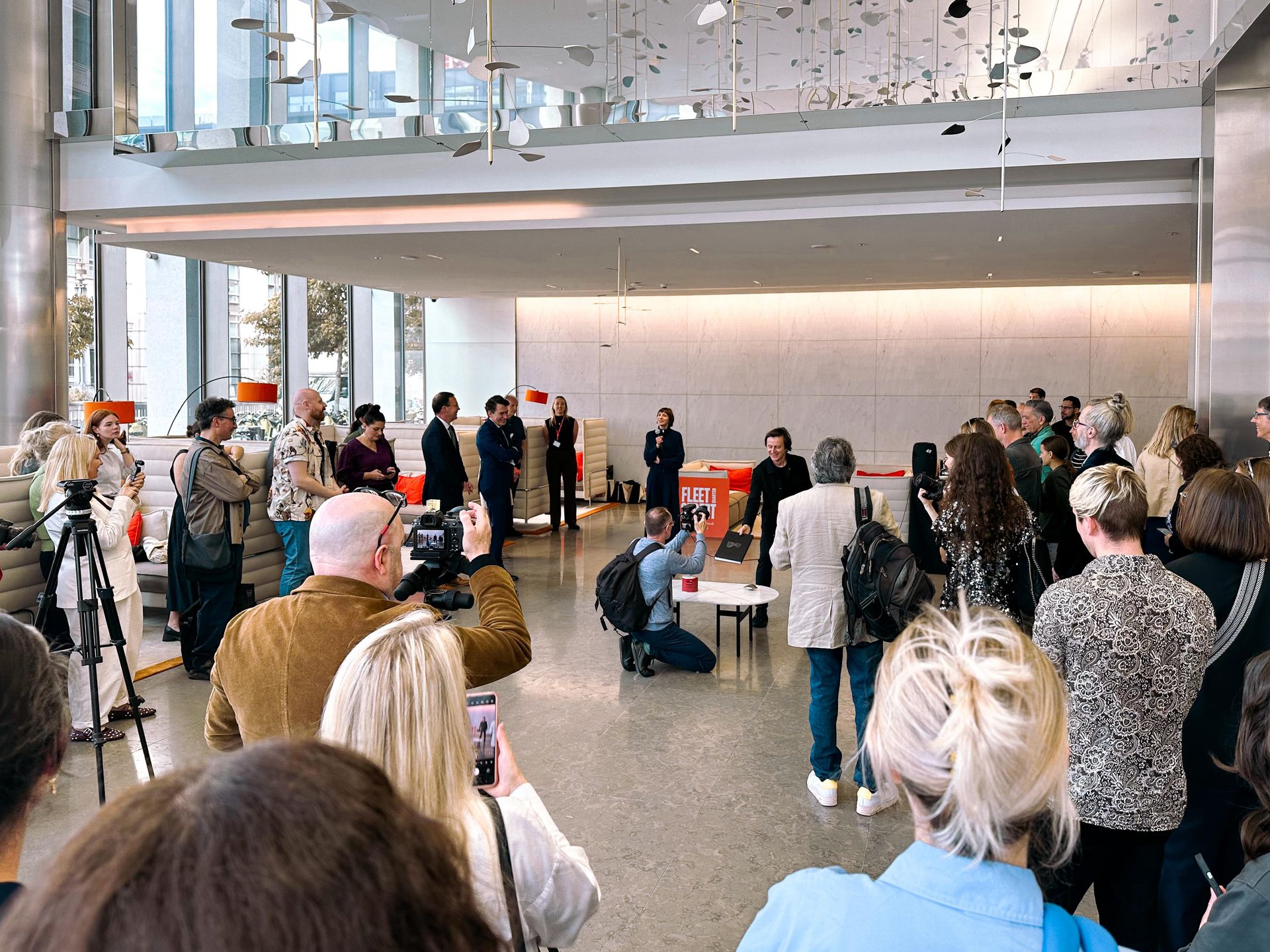 Odsłonięcie instalacji Whispers Oskara Zięty