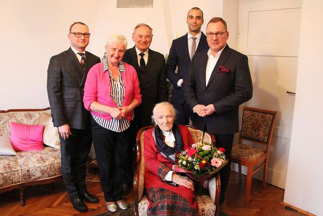 Brzesko: Pani Stanisława żyje już 103 lata! Ile brakuje jej do rekordu? 