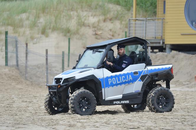 ALE BRYKA! Takim pojazdem jeżdżą policjanci w Świnoujściu! [ZDJĘCIA]