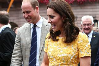1. urodziny najmłodszego Royal baby. William i Kate pokazali zdjęcia. Co za SŁODZIAK!