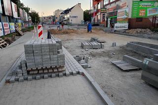 Roboty przy budowie ronda na skrzyżowaniu ulic Cmentarnej i Wojskowej w Siedlcach trwają od 11 czerwca