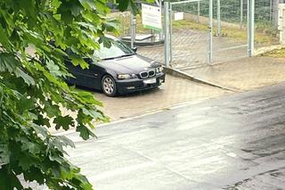 Strzeleczki. Okradł plebanię i złamał nogę uciekając. Łup rozwiał wiatr 