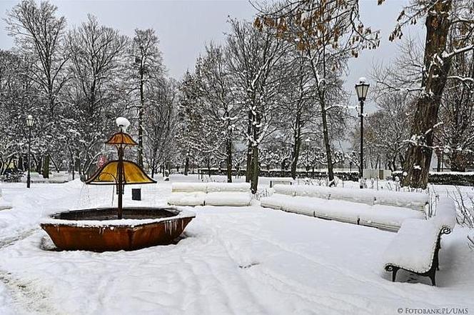 Zima 2021 w Sopocie. Kurort pod grubą warstwą śniegu 11.02.2021 r.
