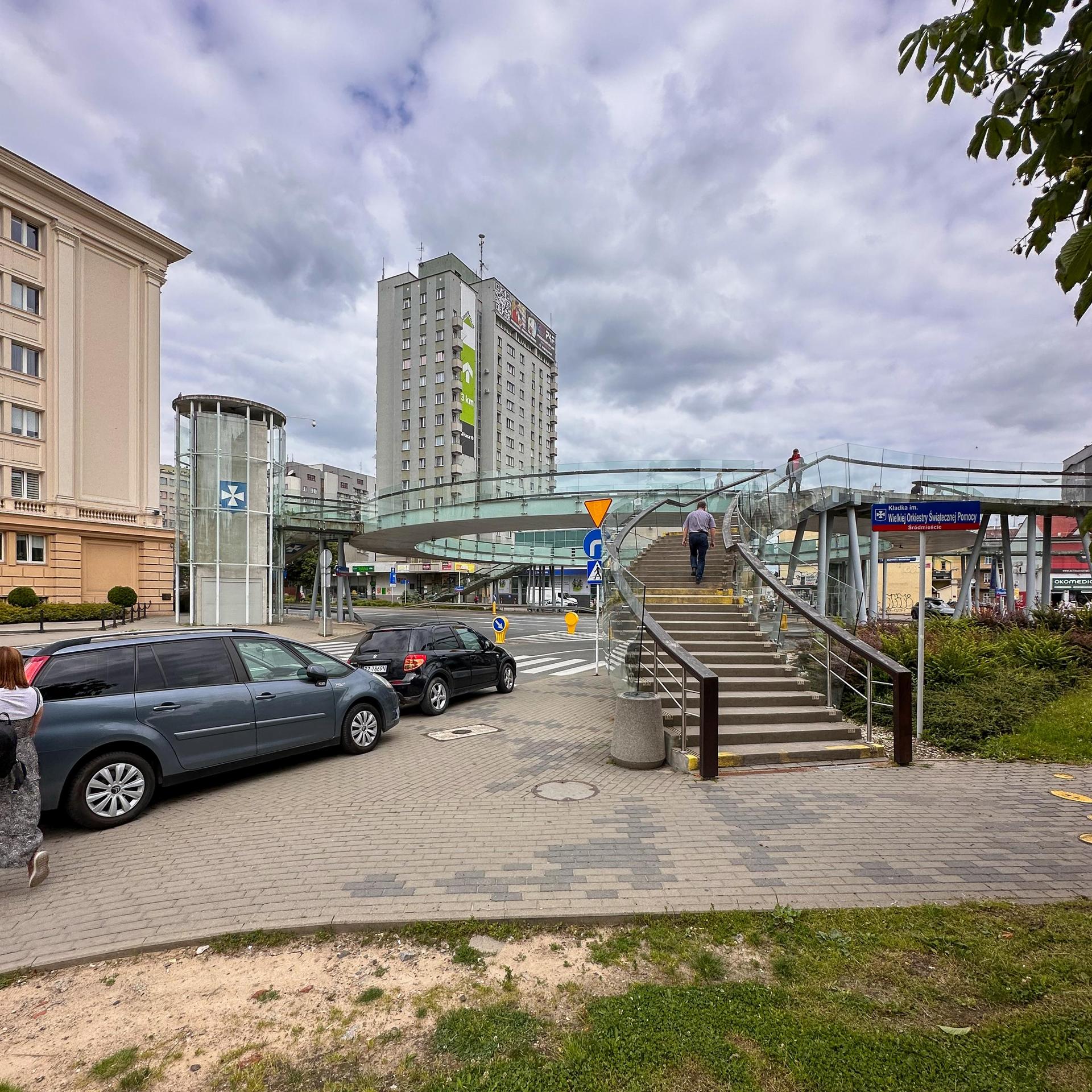 Okrągła kładka dla pieszych w Rzeszowie