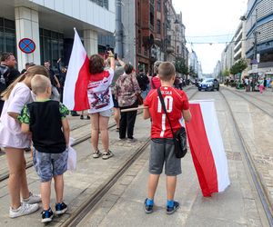 Protest przeciwko imigrantom.Tysiące kibiciów na ulicach Katowic