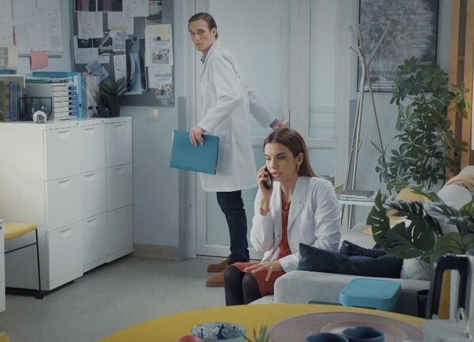 M jak miłość, odcinek 1850: Aneta (Ilona Janyst), Olek (Maurycy Popiel)