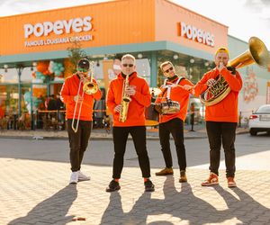 Czekali na to nawet 10 godzin! Szaleństwo na otwarciu Popeyes w Częstochowie